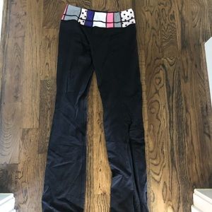 Lulu lemon yoga pants